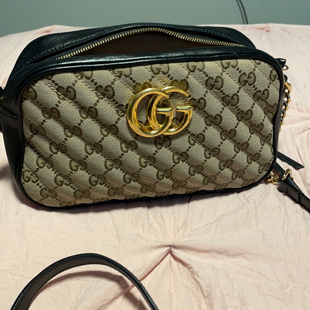 GUCCI GG Marmont small shoulder bag